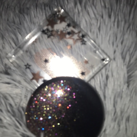 MAC Opalescent Powder Shooting Star highlight - Picture 7 of 13